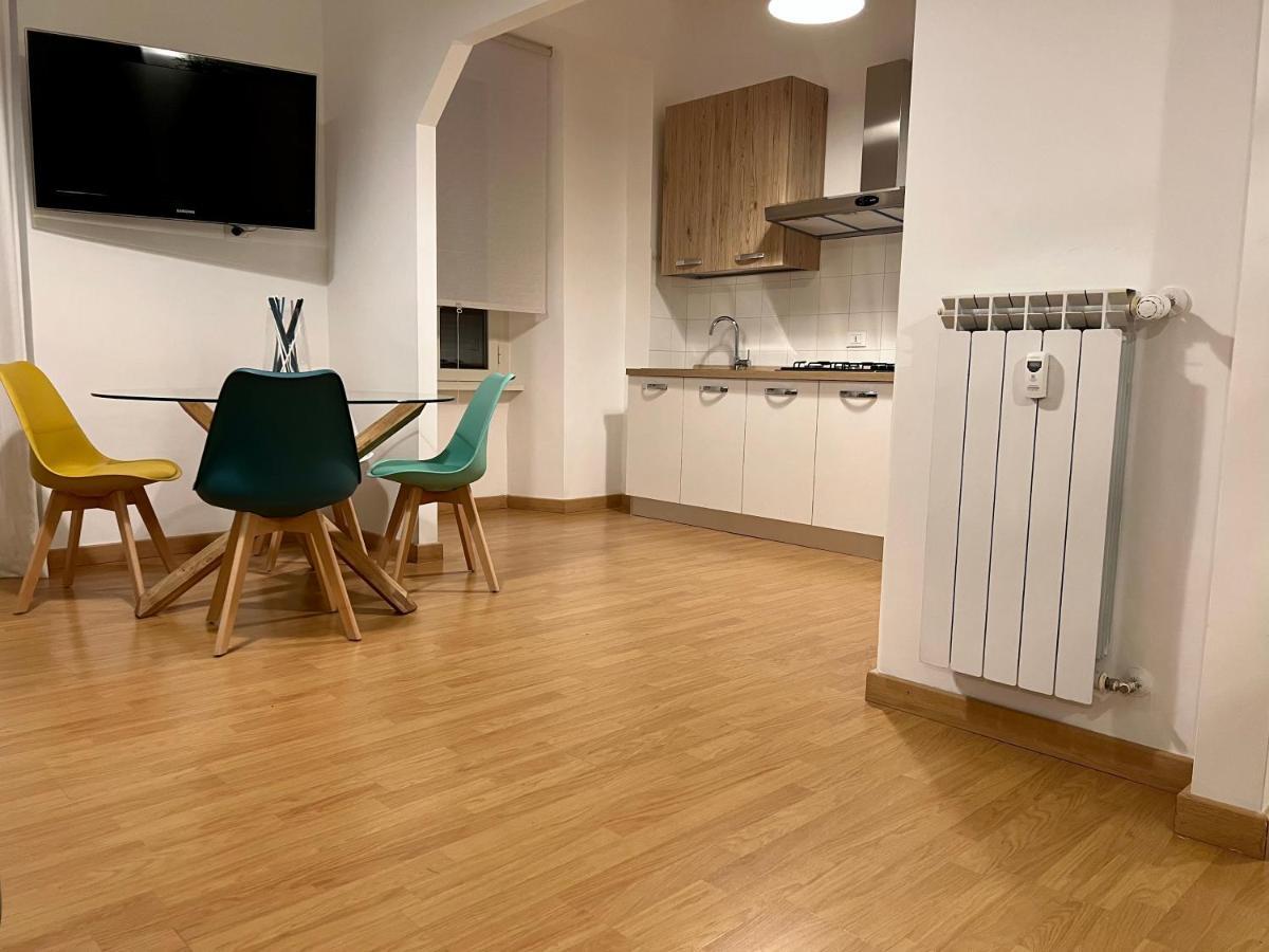 Conte Rosso Apartment Roma Exterior foto